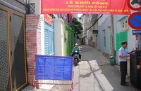 Phường Nhiêu Lộc khởi công nâng cấp nhiều tuyến hẻm xuống cấp