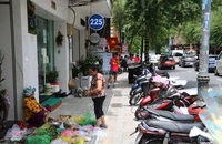 TP.HCM đẩy mạnh xử lý lấn chiếm vỉa hè, lòng đường qua hình ảnh
