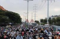 Thêm giải pháp kéo giảm ùn ứ đường Phạm Văn Đồng, Trường Chinh, Cộng Hòa