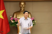 Tuyển nhân sự chất lượng cao cho siêu ủy ban 