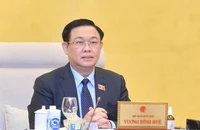 Chủ tịch Quốc hội đề nghị giám sát vấn đề xăng dầu