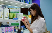 Mỹ phẩm, thời trang, phụ tùng xe máy bị làm giả tinh vi