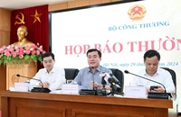Thứ trưởng Nguyễn Sinh Nhật Tân: Bộ Công Thương chưa kết luận điều tra chống bán phá giá thép từ Trung Quốc