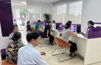 App ngân hàng liên tục báo lỗi trong ngày đầu áp dụng quy định sinh trắc học