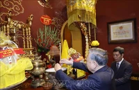 Tổng Bí thư Tô Lâm dâng hương tại Khu Di tích Hoàng thành Thăng Long và Di tích nhà 67