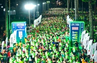 VPBank VnExpress Marathon Ho Chi Minh City Midnight, cung đường sôi động rực ánh sáng