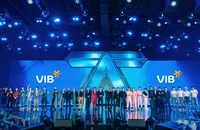 ‘VIB dẫn đầu xu thế thẻ’ trở thành fanchant trong concert Anh Trai ‘Say Hi’