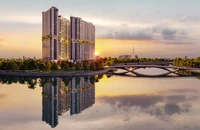 ‘Hé lộ’ cặp hồ bơi vô cực trên tầng 40 The Gió Riverside