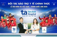 6 huyền thoại Manchester Reds kiểm tra sức khỏe tại Bệnh viện Tâm Anh TP.HCM