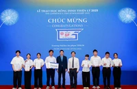 Phú Mỹ Hưng và Quỹ Đinh Thiện Lý trao tặng học bổng gần 8,8 tỷ đồng
