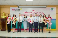 HDBank trao 27 tỷ đồng hưởng ứng Tháng Nhân đạo 2026