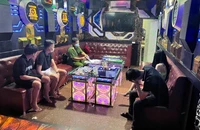 12 người dương tính ma túy ở quán karaoke