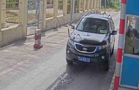 Xe biển xanh qua trạm BOT không đóng phí, gây ách tắc giao thông