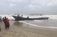 Trục vớt tàu chìm, 1 ngư dân vẫn mất tích vẫn chưa tìm thấy
