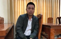 Dùng 'clip nóng' tống tiền bạn gái