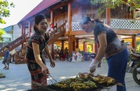Độc đáo phiên chợ vùng cao xứ Huế