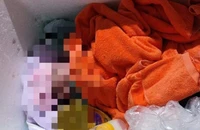 Phát hiện cháu bé bị bỏ rơi kèm lời nhắn được ghi trên mảnh giấy