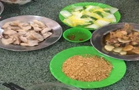 Sinh viên Huế phản ánh bị đói vì mâm cơm học quốc phòng ít như...tiểu học