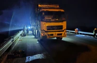 'Nhiều đoạn cao tốc Cam Lộ - La Sơn tối om, rất nguy hiểm'