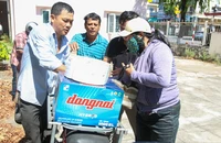 'Cùng ngư dân thắp sáng đèn trên biển' đến với Quảng Ngãi
