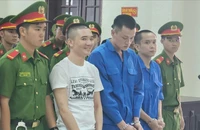 An ninh thắt chặt tại phiên toà xử Quân Idol và đàn em