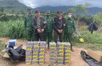 2 thanh niên vứt pháo lậu chạy ra sông Sê Pôn khi gặp biên phòng