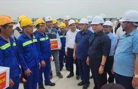 Phó Thủ tướng Trần Hồng Hà kiểm tra 2 dự án trọng điểm ở Quảng Trị