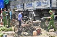 Hiện trường vụ xe tải lao vào chợ khiến 3 người chết, 9 người bị thương