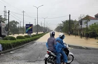 Những tuyến đường ở Huế ngập lụt, sạt lở, tài xế cần lưu ý