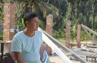 Sóng dữ 'ngoạm' sâu vào đất liền, biển Hàm Rồng tan hoang chưa từng thấy