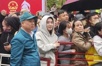 Hình ảnh thanh niên Huế hăng hái lên đường nhập ngũ