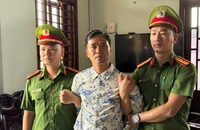 Livestream xúc phạm cán bộ trên mạng, chủ tiệm cây cảnh ở Huế bị bắt