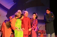 Đại Nghĩa cùng vở 'Thuốc đắng giã tật' vẫn 'hot'