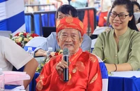 Nhà nghiên cứu 103 tuổi chào mừng Ngày sách và Văn hoá đọc cùng giới trẻ 