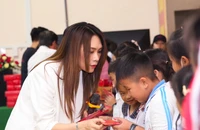 Mỹ Tâm dùng lợi nhuận 'Người giữ thời gian' làm từ thiện; Top 18 Miss Universe Vietnam 2023 lộ diện 