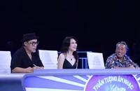 Giám khảo Vietnam Idol giải thích việc rời đi khi Jack biểu diễn; Tuấn Hưng biểu diễn tại Super Bowl