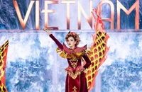  Lê Hoàng Phương gây ấn tượng mạnh với màn múa rồng tại Miss Grand International 2023