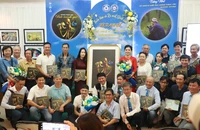 Đấu giá 5 tác phẩm của cố nghệ sĩ nhiếp ảnh Hoàng Thạch Vân được gần 120 triệu đồng
