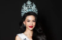 Bùi Quỳnh Hoa hối hận vì hút bóng cười, sắp 'chinh chiến' tại Miss Universe 2023