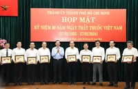 Chủ tịch UBND TP.HCM: Tiếp tục nghiên cứu để phát triển y tế vừa toàn diện vừa chuyên sâu