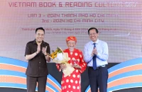 Nhà nghiên cứu 104 tuổi Nguyễn Đình Tư là đại sứ không thời hạn của Ngày sách và văn hóa đọc