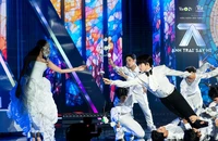 HTV lên tiếng việc 'Anh trai say hi' bị nghi vấn dùng quả địa cầu với bản đồ không có Hoàng Sa-Trường Sa