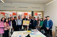 Hơn 200 đầu sách Việt Nam được trao tặng cho thư viện Đại học Goethe Frankfurt 