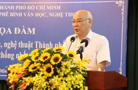 Lực lượng lý luận phê bình: Quá thiếu!
