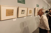 Khai mạc chuỗi triển lãm 'Hành trình Huỳnh Phương Đông'