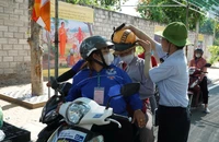 Hàng trăm tình nguyện viên hỗ trợ người dân di chuyển miễn phí tại Đại lễ Vesak 2025