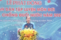 Kình ngư Ánh Viên: 'Học bơi dễ lắm!'
