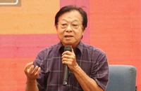 NSND Trần Ngọc Giàu: 'Muốn sân khấu cải lương phát triển phải bắt đầu từ gốc'