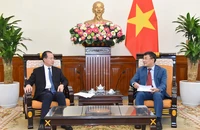 Thứ trưởng Bộ Ngoại giao tiếp Phó Chủ nhiệm Ủy ban Đối ngoại Nhân đại toàn quốc Trung Quốc