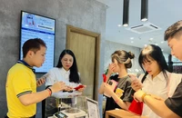 Điều gì xảy ra sau gần 1 tháng bán vàng theo hình thức mới?